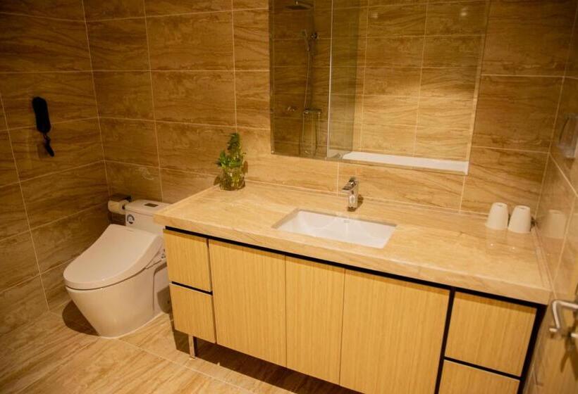 استودیوی استاندارد, Pearl River