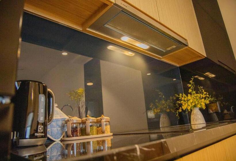 استودیوی استاندارد, Pearl River