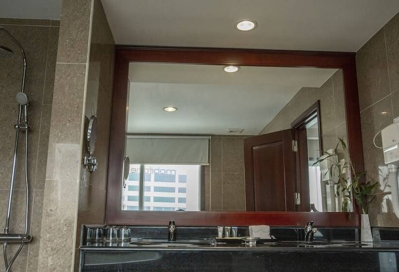 سوییت جونیور, Pearl River