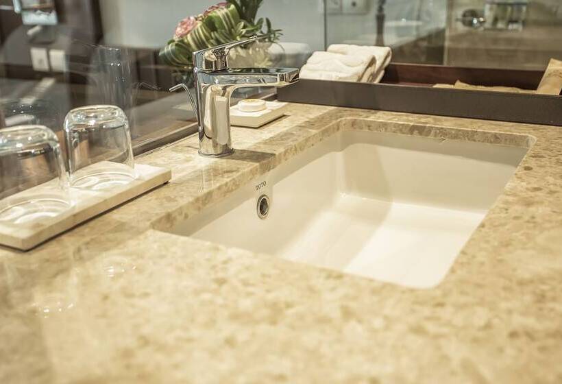 سوییت, Pearl River