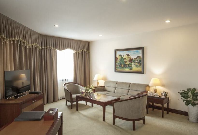 سوییت, Pearl River