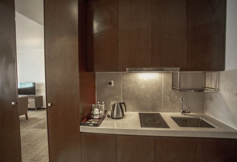 اتاق لوکس, Pearl River