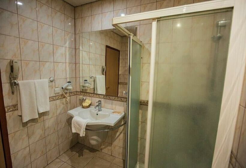 Номер Стандарт, Tassaray