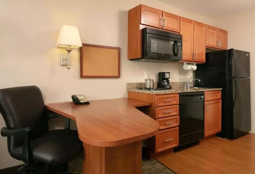 استودیوی استاندارد, Candlewood Suites La Crosse, An Ihg