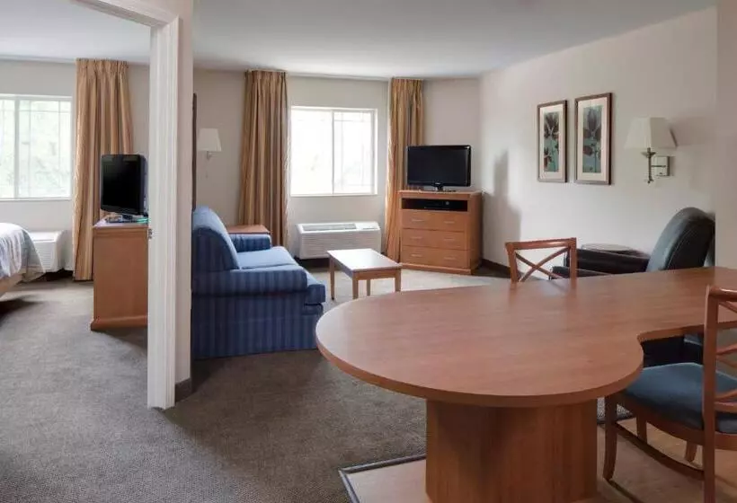 اتاق استاندارد برای معلولان, Candlewood Suites La Crosse, An Ihg