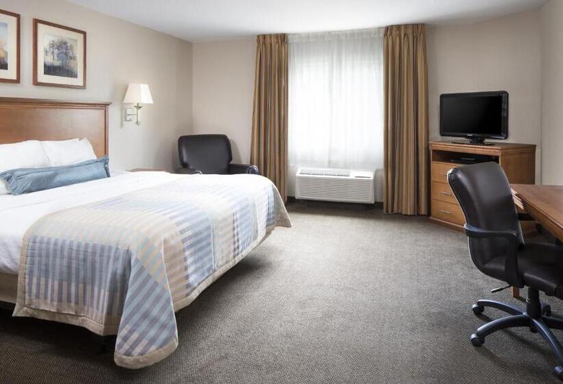 غرفة قياسية سرير كينج لذوى الإحتياجات الخاصة, Candlewood Suites La Crosse, An Ihg