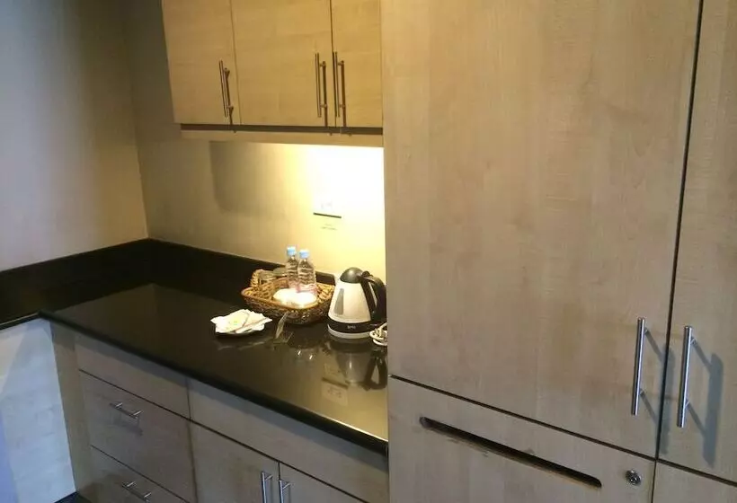 デラックススタジオ, Baguio Burnham Suites