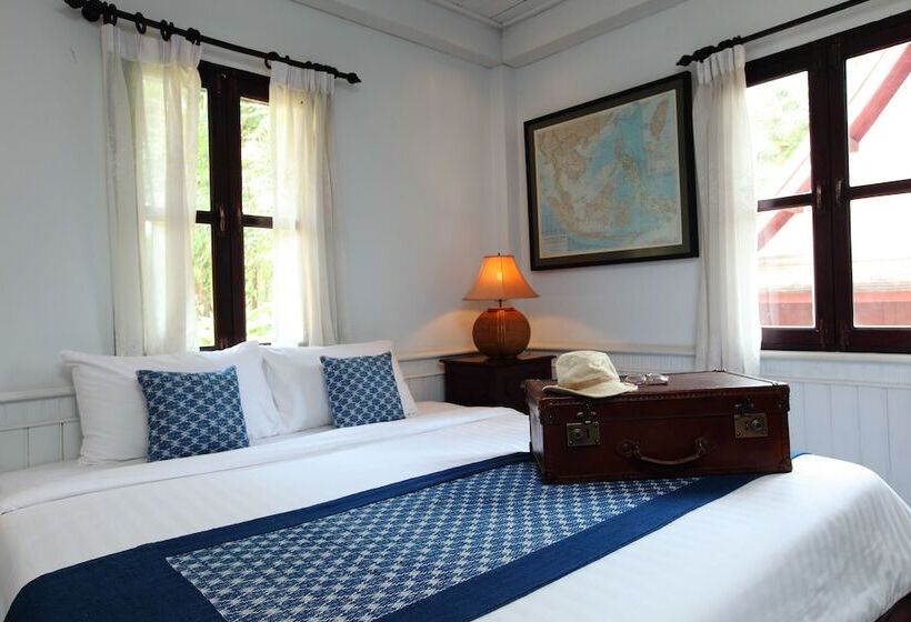 חדר סופריור, Cafe De Laos