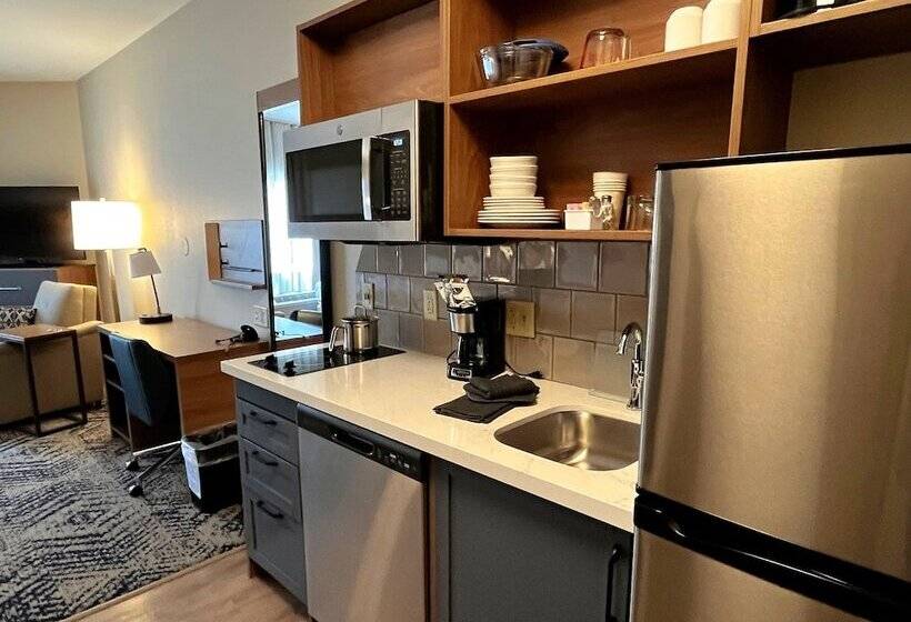 스탠다드 스튜디오, Candlewood Suites Grand Junction, An Ihg