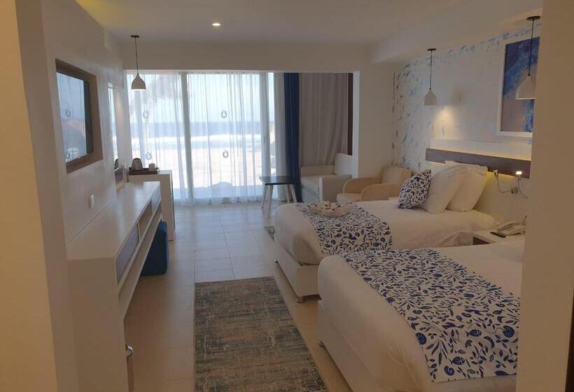 اتاق استاندارد با چشمانداز دریا, Coral Sun Beach