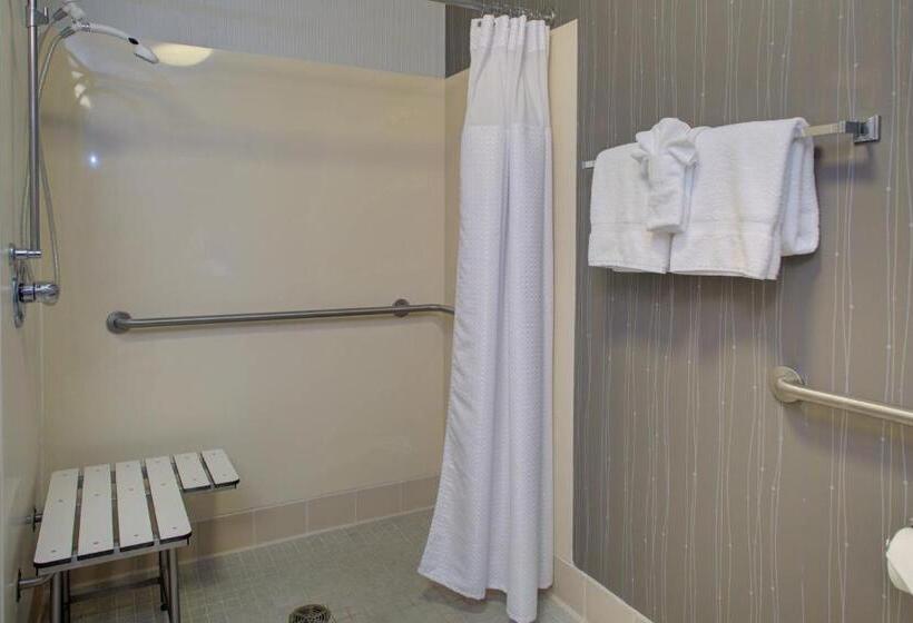 キングサイズベッドのスタンダードルーム, Courtyard Richmond Chester