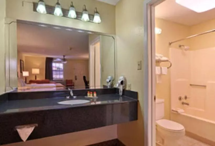 障害者適応デラックスルーム, Days Inn By Wyndham Natchitoches