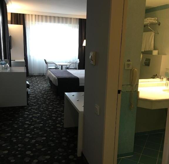 غرفة قياسية, Eken Prestige