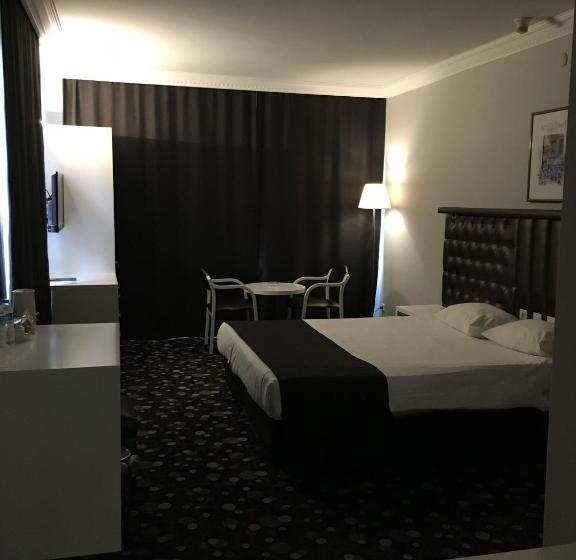 غرفة قياسية, Eken Prestige