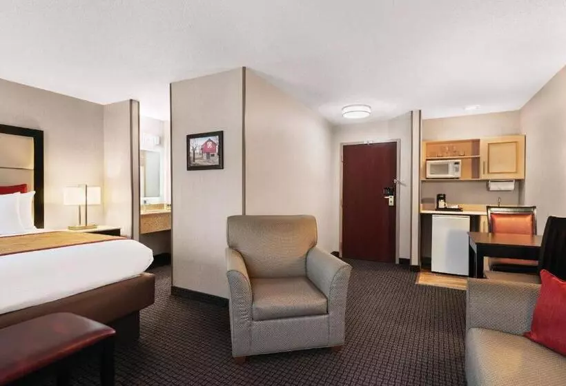 キングサイズベッドのデラックススイート, Hawthorn Suites By Wyndham Lancaster