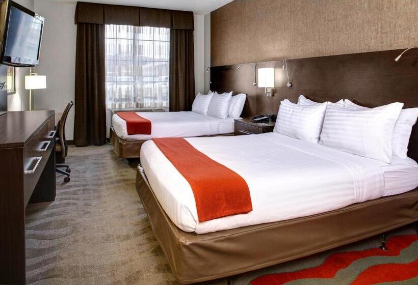 Номер Стандарт, Holiday Inn Express Hotel & Suites Pittsburgh South Side, An Ihg