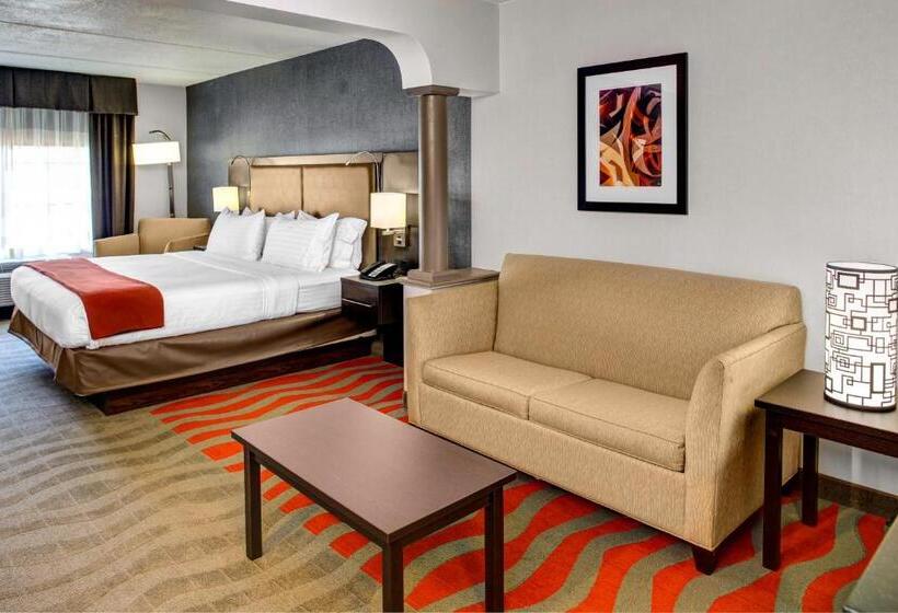 מיטת קינג בסוויטה, Holiday Inn Express Hotel & Suites Pittsburgh South Side, An Ihg