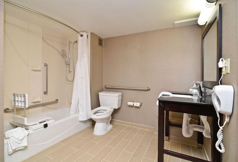 Номер Стандарт, Holiday Inn Express Burlington, An Ihg