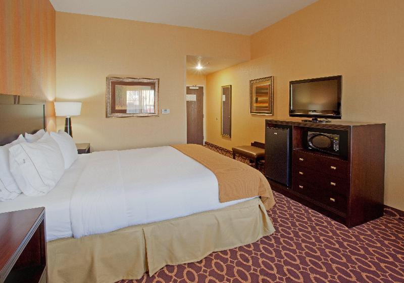 Люкс Кровать Кинг, Holiday Inn Express & Suites Sacramento Ne Cal Expo, An Ihg