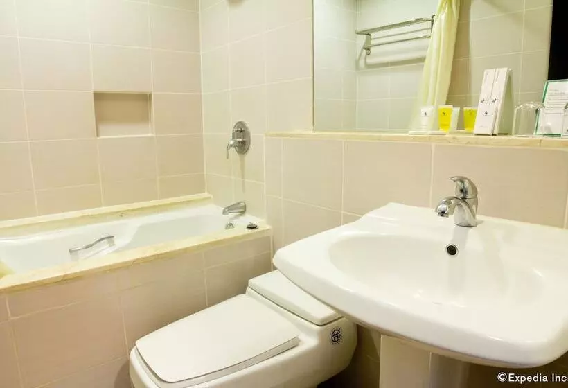 سوییت جونیور, Lancaster Hotel Manila