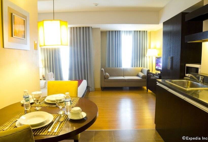 سوییت جونیور, Lancaster Hotel Manila