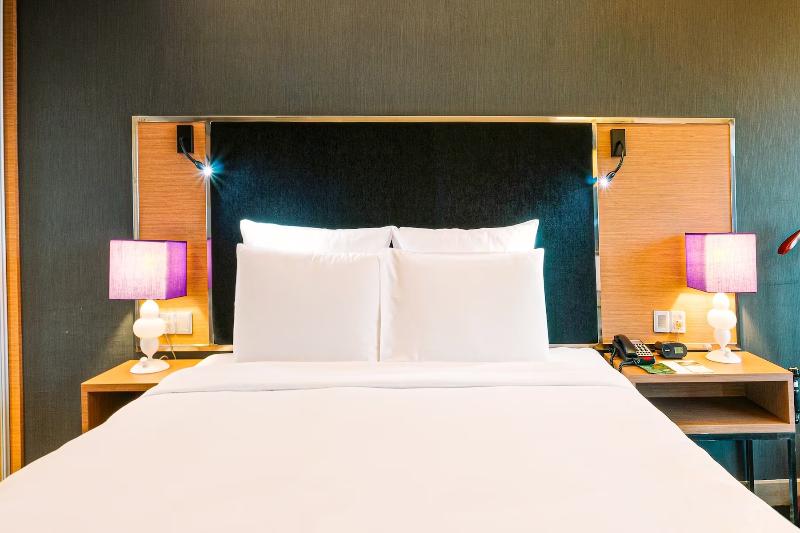 اتاق لوکس با تخت بزرگ, Wyndham Grand Bangsar Kuala Lumpur