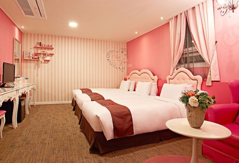 Люкс, Skypark Myeongdong 3