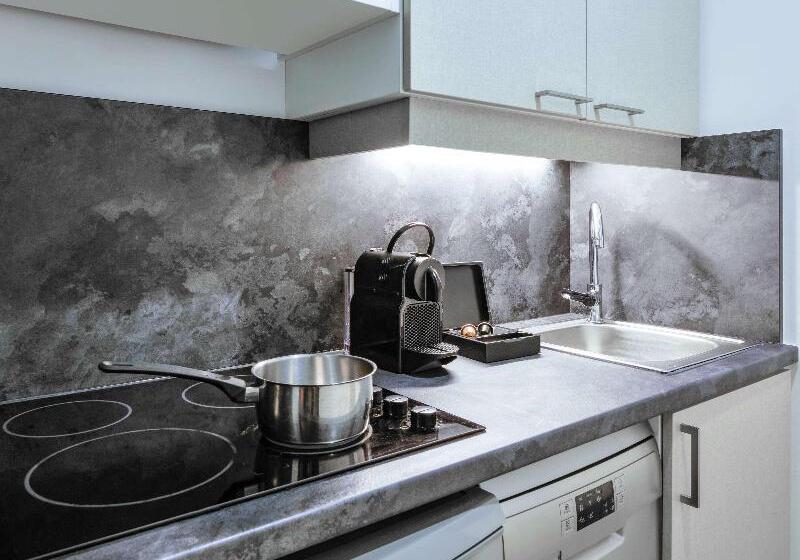 标准三人间, Skypark Myeongdong 3