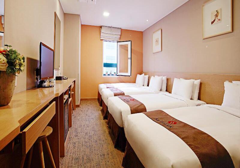 四人标准间, Skypark Myeongdong 3