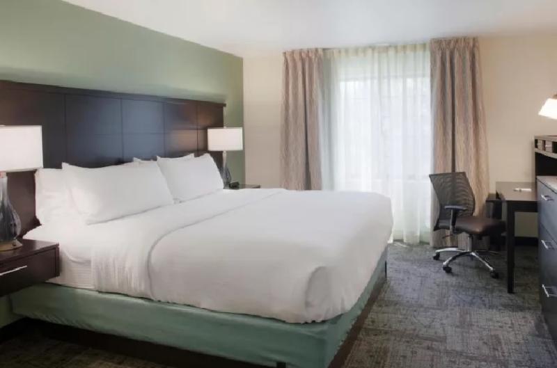 سوئیت برای معلولان, Staybridge Suites Fayetteville, An Ihg