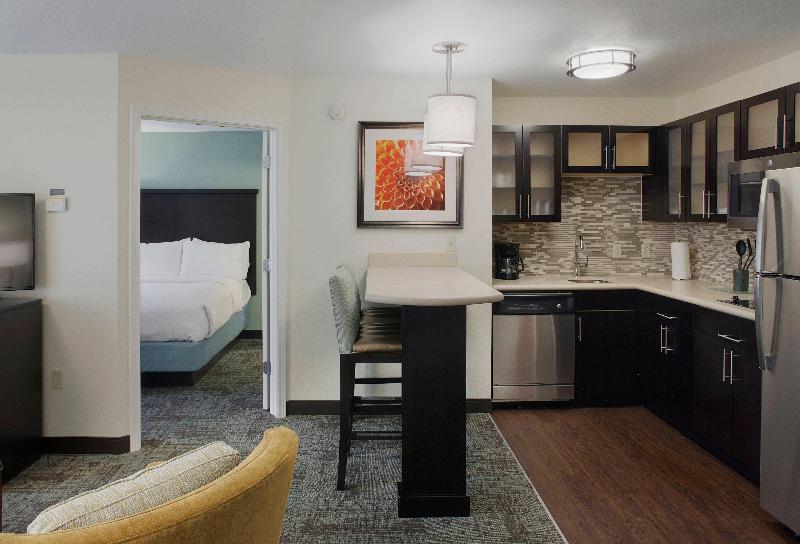 Люкс, Staybridge Suites Fayetteville, An Ihg