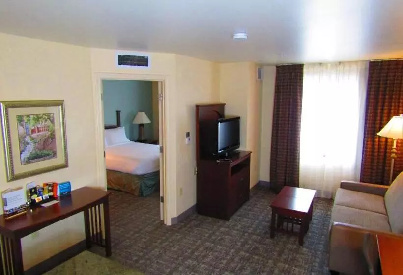 スイート, Staybridge Suites Rochester University, An Ihg