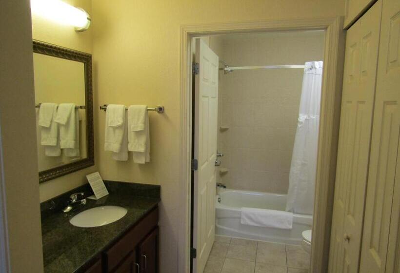 标准工作室, Staybridge Suites Rochester University, An Ihg