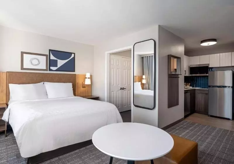 Standard studio with river view, Staybridge Suites Rochester University, An Ihg
