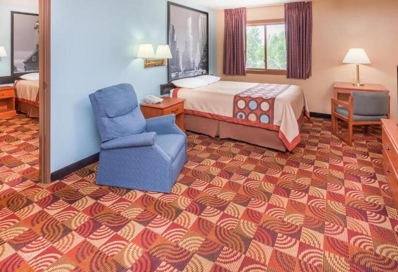 إستوديو قياسى, Super 8 By Wyndham Shipshewana