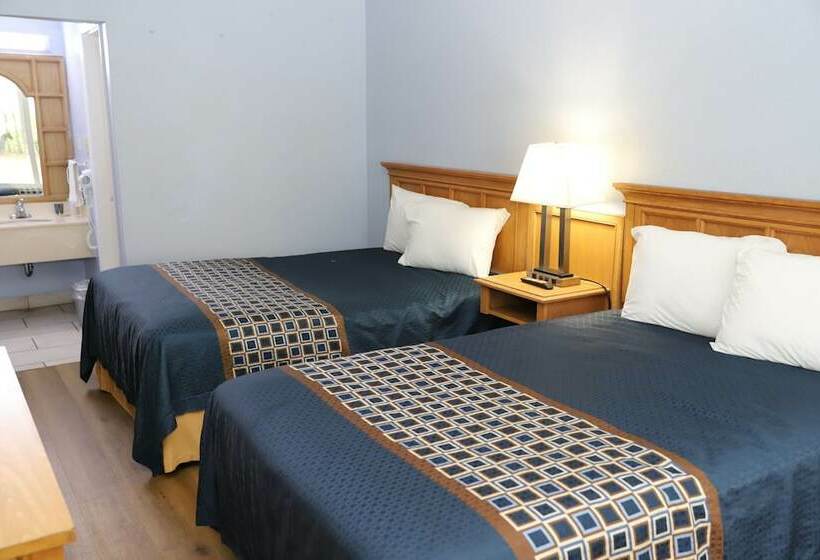 Номер Стандарт 2 Двуспальные Кровати, Super 8 By Wyndham Florence Sc I 95 North   Hwy 76