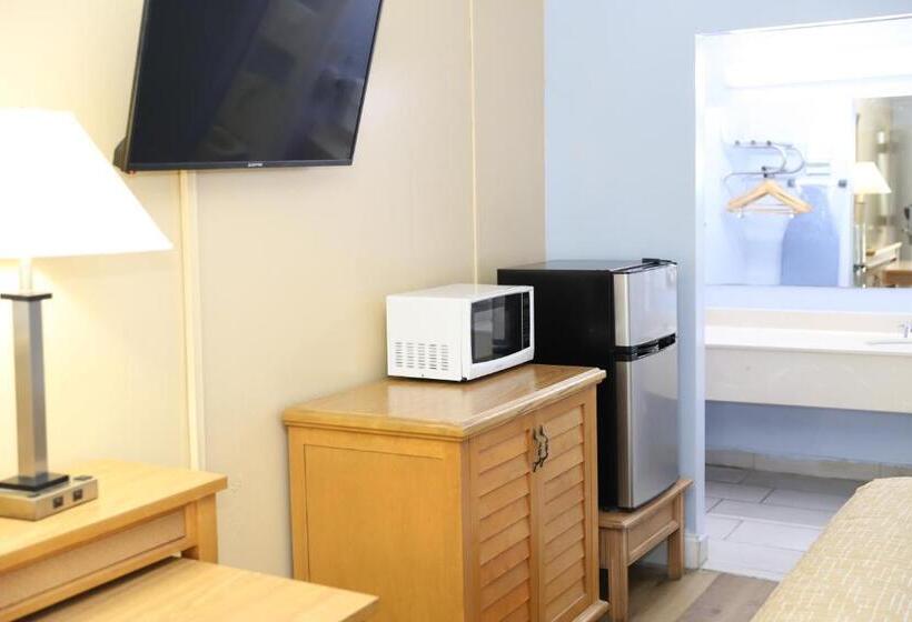 Стандартный Номер Кровать Кинг, Super 8 By Wyndham Florence Sc I 95 North   Hwy 76