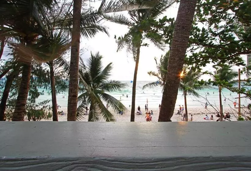 オーシャンビューのプレミアムルーム。, Nigi Nigi Too Beach Resort