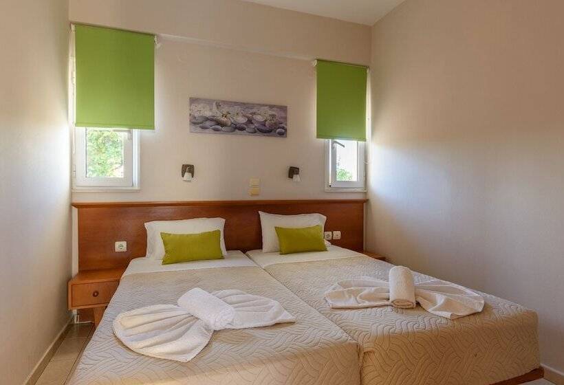 Студия Стандарт, Danelis Studios & Apartments