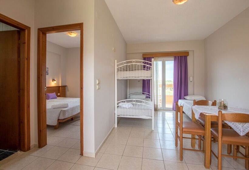 Апартаменты 1 Спальня, Danelis Studios & Apartments