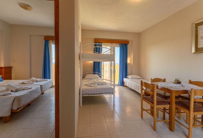 Апартаменты 1 Спальня, Danelis Studios & Apartments