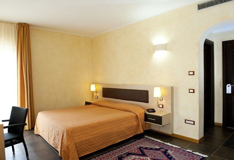 اتاق استاندارد چهار تخته, Bv Borgo Del Principe
