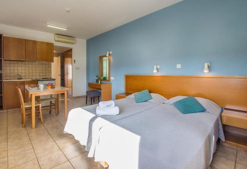 标准工作室, Captain Karas Holidays Apartments