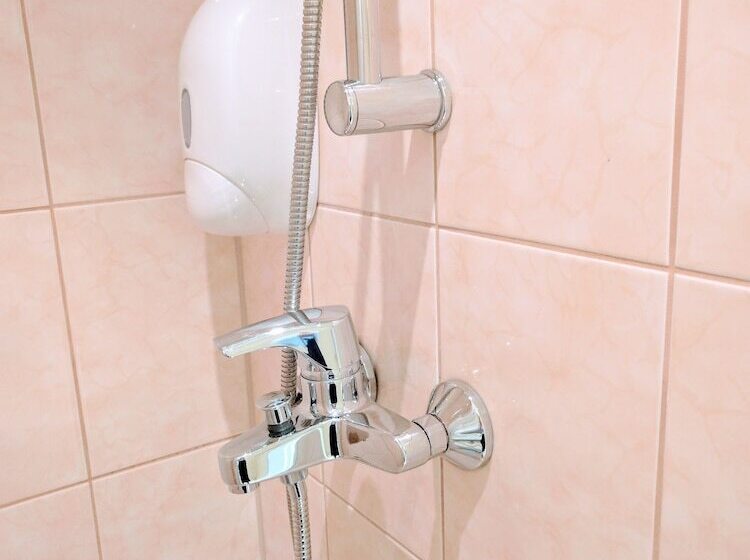 اتاق استاندارد, Center