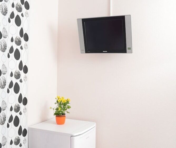 اتاق استاندارد, Center