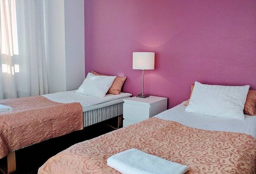 اتاق استاندارد, Center