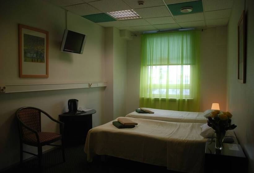 اتاق استاندارد, Center