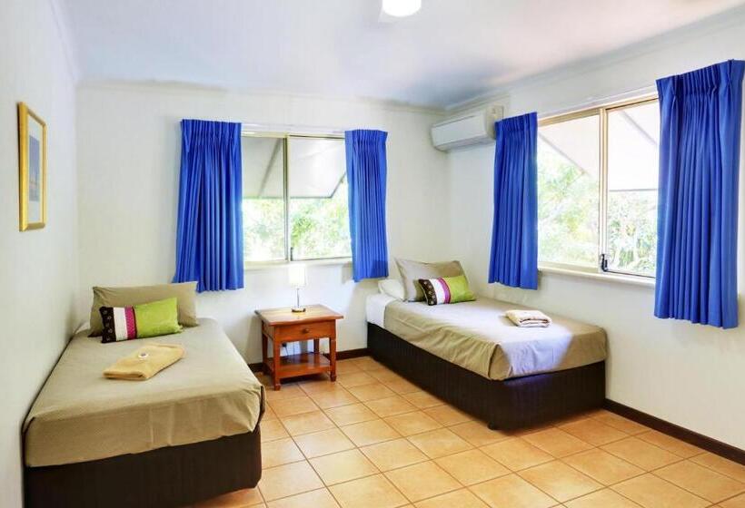 ویلای استاندارد 3 خوابه, Habitat Resort