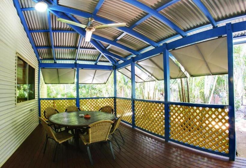 ویلای استاندارد 3 خوابه, Habitat Resort