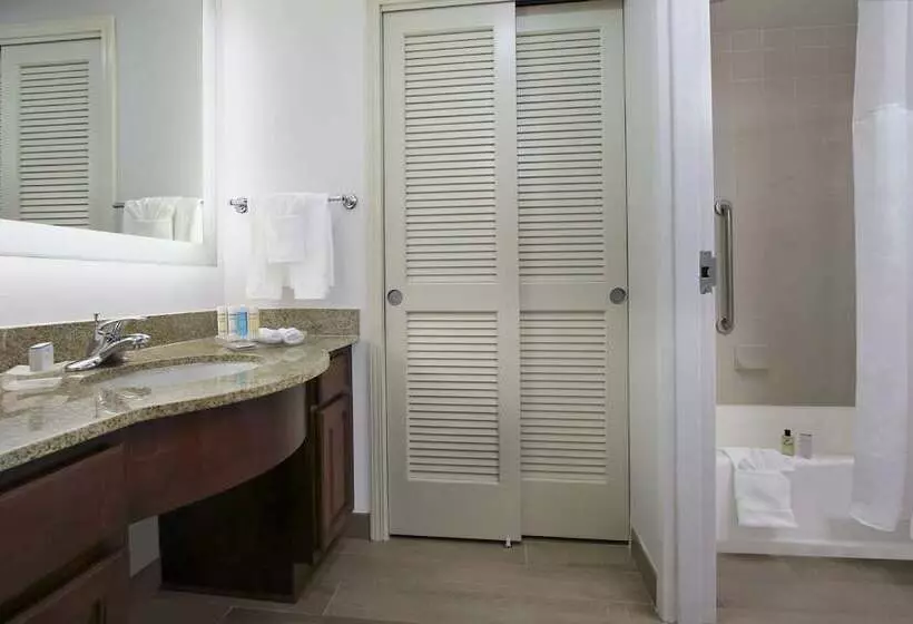 キングサイズベッドのスイートルーム, Homewood Suites By Hilton Miami Airport West